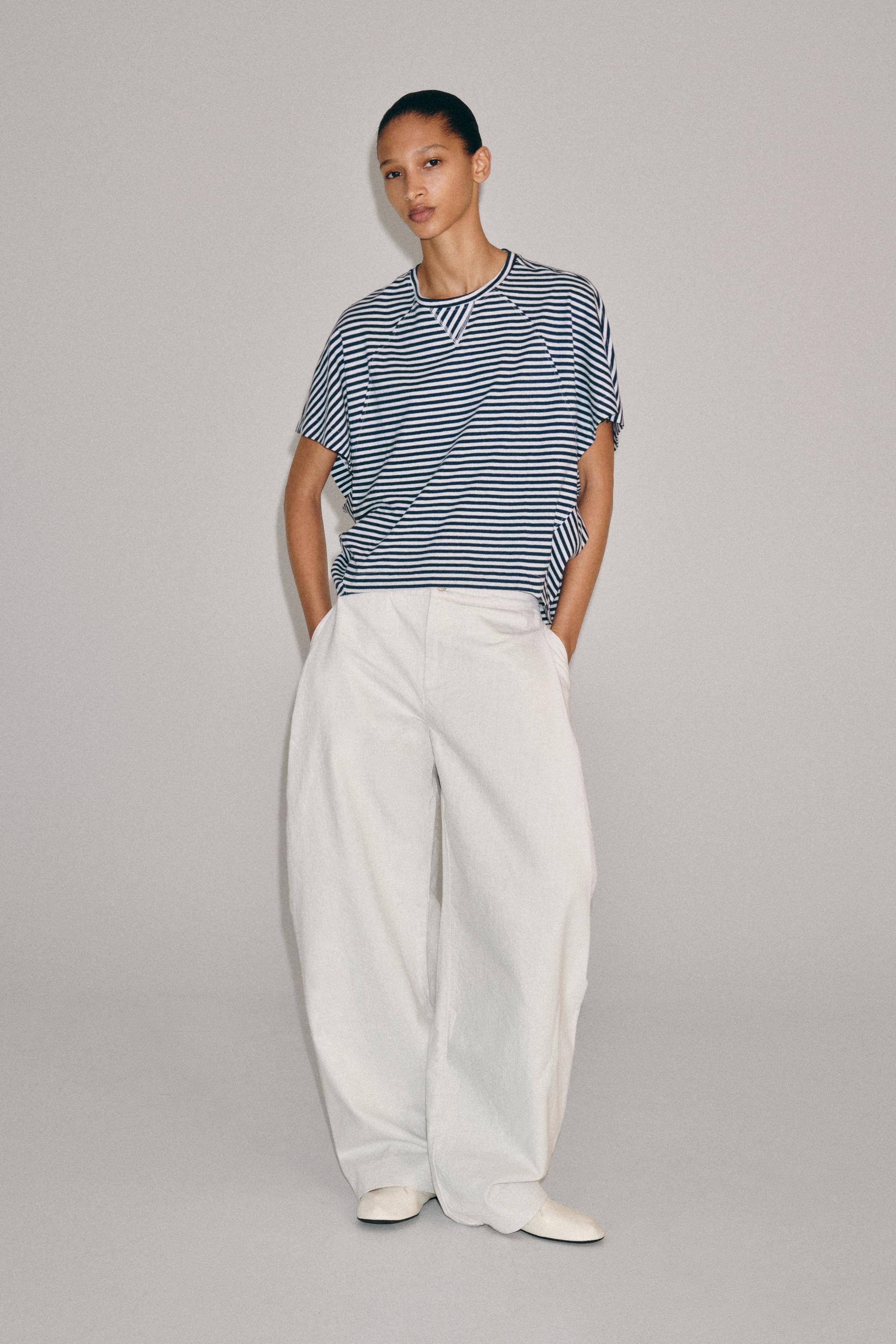 STRIPED OVERSIZED T-SHIRT